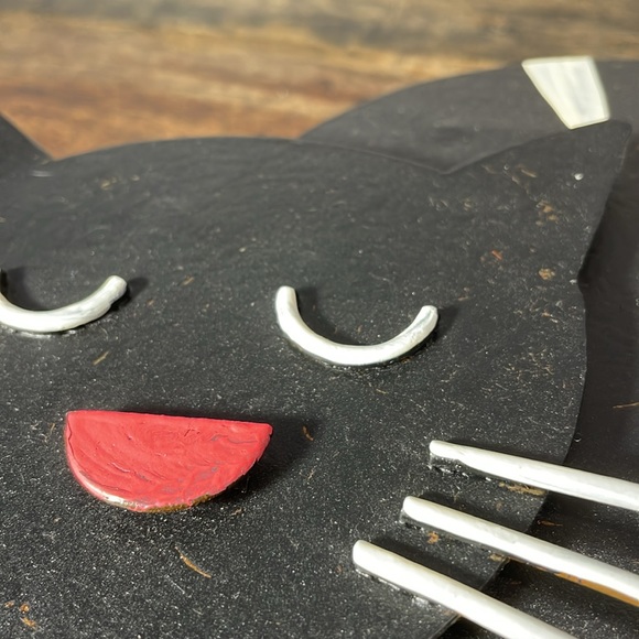 Unique and adorable metal cat clock artisan hand crafted with moving tail! - Picture 15 of 17